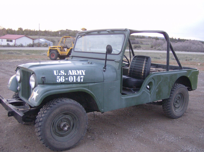 Illustration for article titled What is this Jeep-Like "Russian" Military Vehicle?